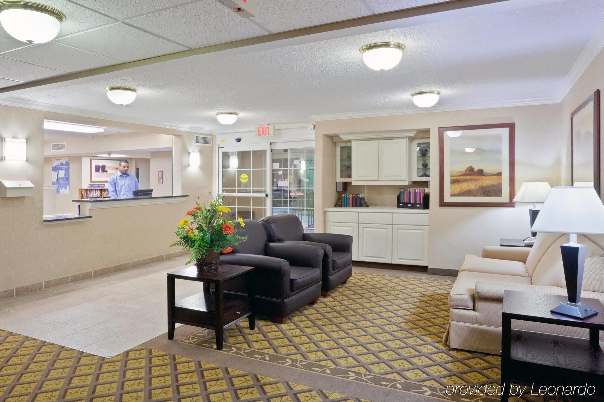 Candlewood Suites - Topeka West By Ihg Exterior foto